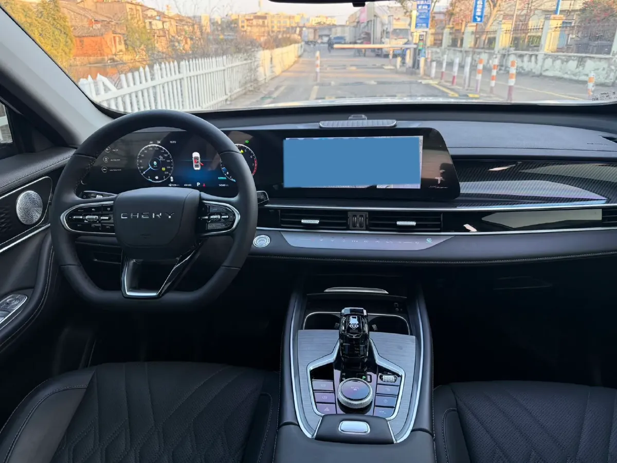 2023 Chery Tiggo 7 Plus 1.6T 197HP L4 7DCT,autocango,china used car exporter,china ev exporter,chinese used car exporter,chinese used ev exporter