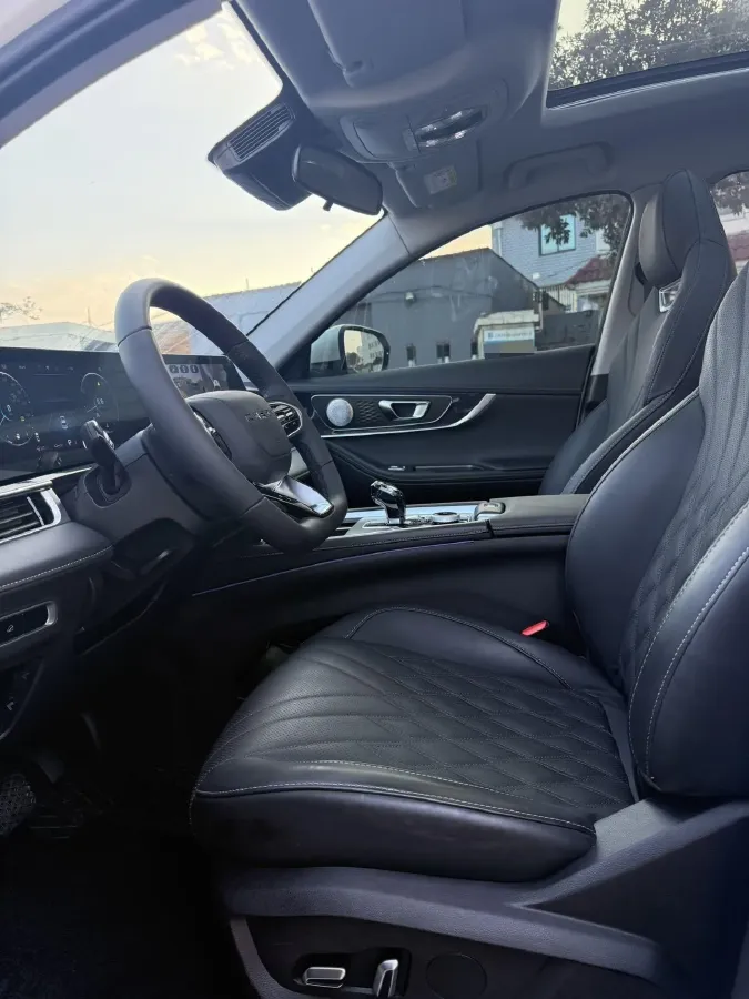 2023 Chery Tiggo 7 Plus 1.6T 197HP L4 7DCT,autocango,china used car exporter,china ev exporter,chinese used car exporter,chinese used ev exporter