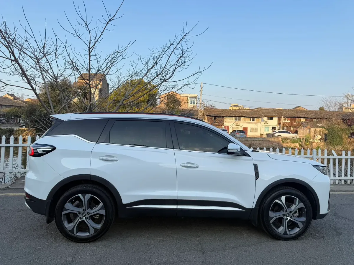 2023 Chery Tiggo 7 Plus 1.6T 197HP L4 7DCT,autocango,china used car exporter,china ev exporter,chinese used car exporter,chinese used ev exporter
