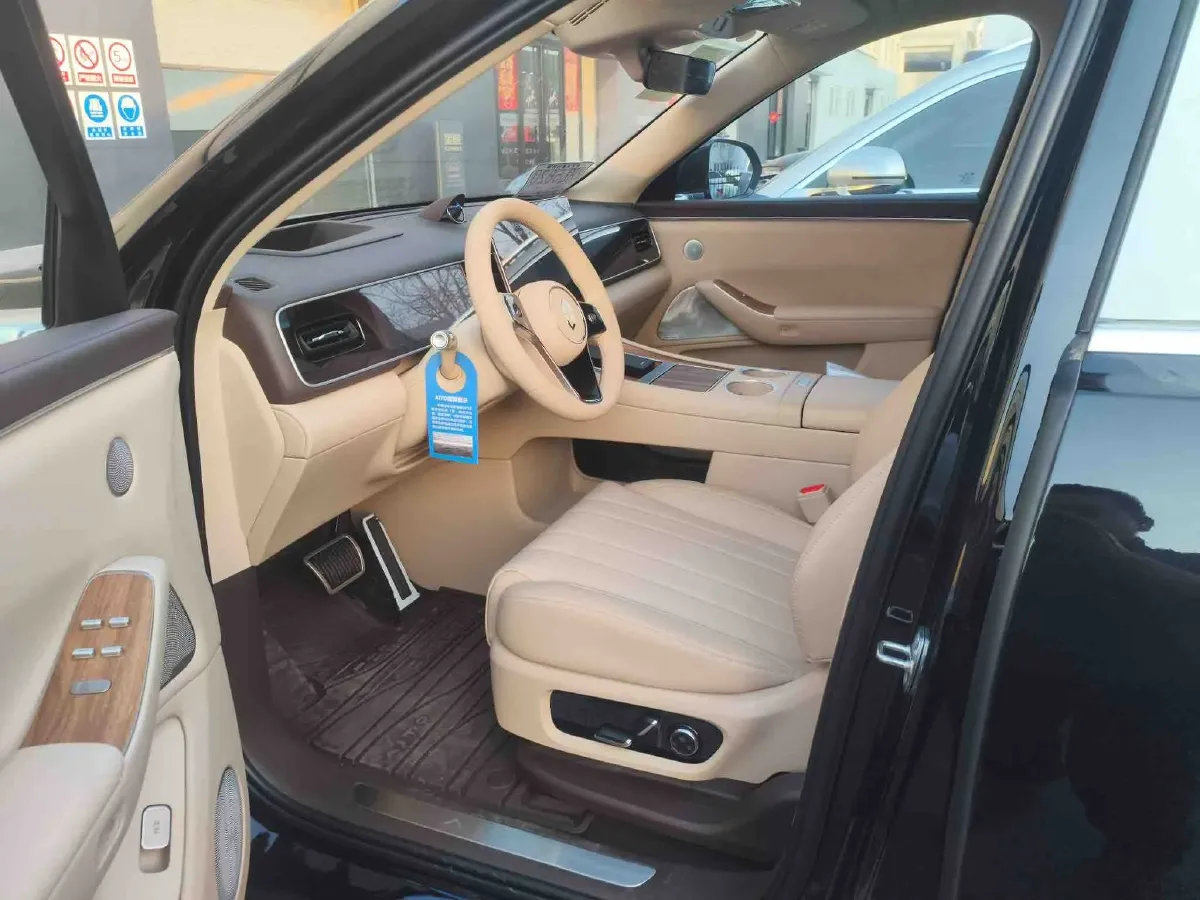 2026 AITO AITO M7 REEV 160HP REEV,autocango,china used car exporter,china ev exporter,chinese used car exporter,chinese used ev exporter