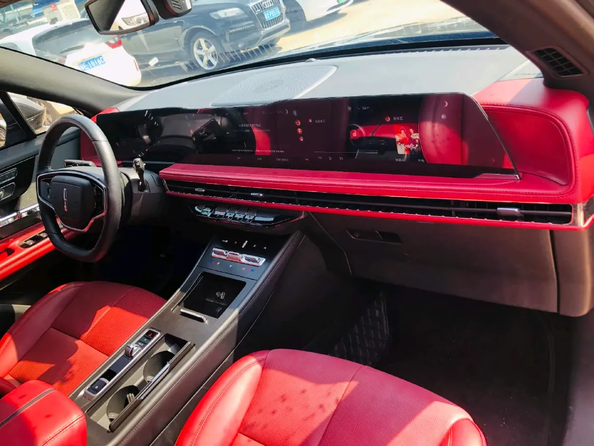 2024 Lincoln Corsair 2.0T 261HP L4 8AT,autocango,china used car exporter,china ev exporter,chinese used car exporter,chinese used ev exporter