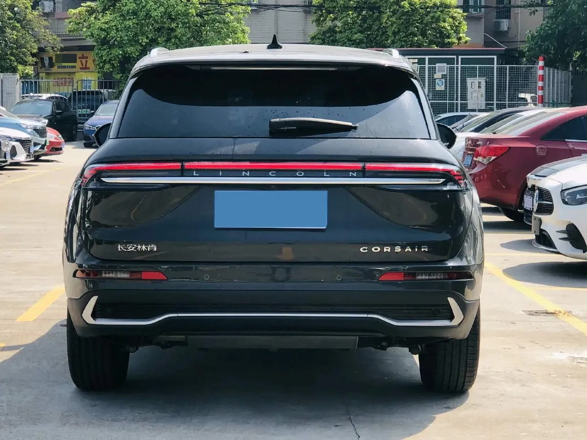 2024 Lincoln Corsair 2.0T 261HP L4 8AT,autocango,china used car exporter,china ev exporter,chinese used car exporter,chinese used ev exporter