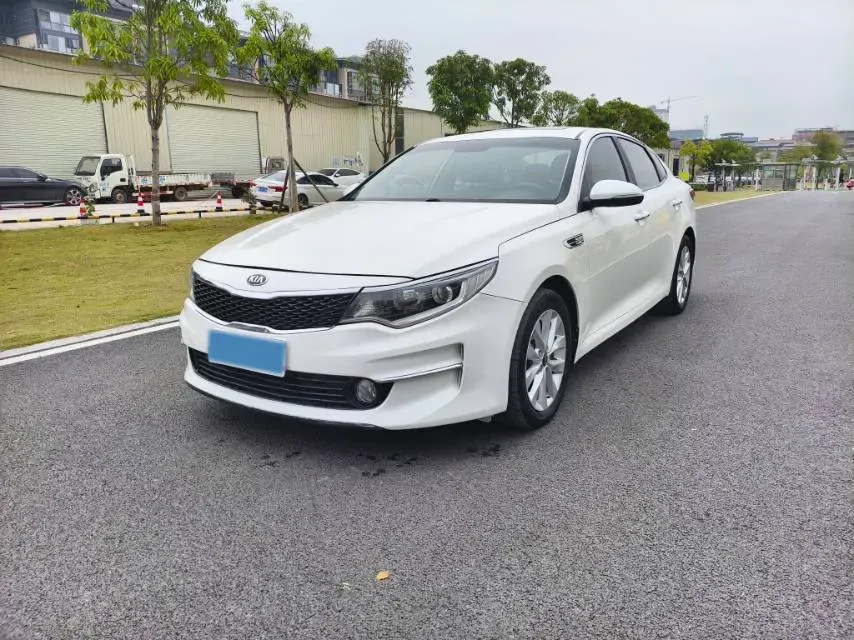 2016 Kia K5 2.0L 161HP L4 6AT,autocango,china used car exporter,china ev exporter,chinese used car exporter,chinese used ev exporter