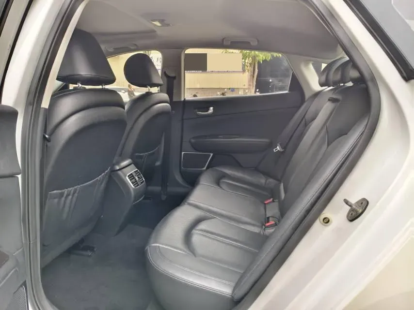 2016 Kia K5 2.0L 161HP L4 6AT,autocango,china used car exporter,china ev exporter,chinese used car exporter,chinese used ev exporter