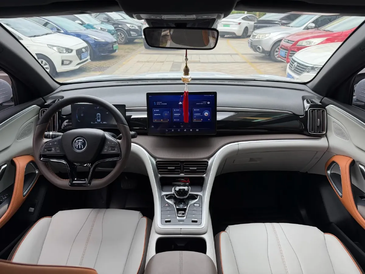 2022 Ruichi Auto EC31 BEV 41.932KWH,autocango,china used car exporter,china ev exporter,chinese used car exporter,chinese used ev exporter