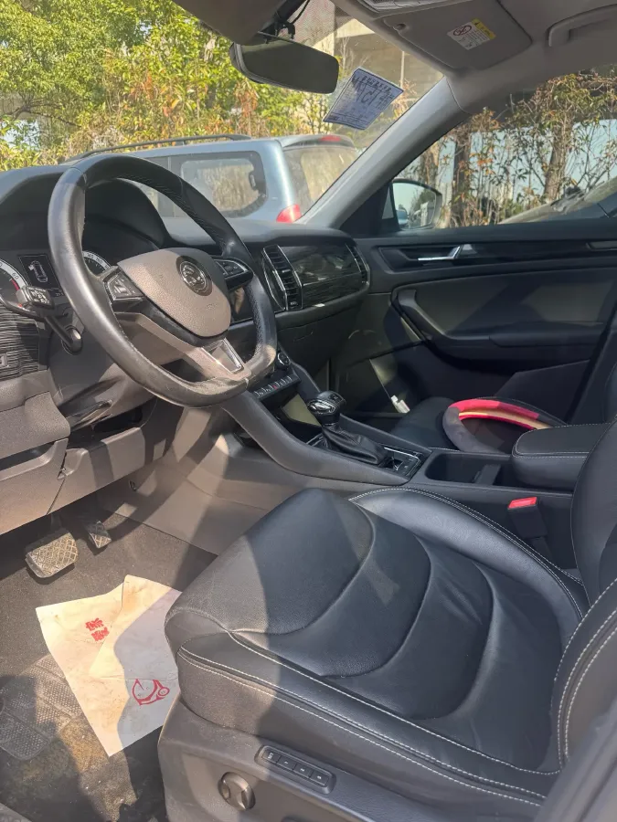 2018 Skoda Kodiak 2.0T 186HP L4 7DCT,autocango,china used car exporter,china ev exporter,chinese used car exporter,chinese used ev exporter