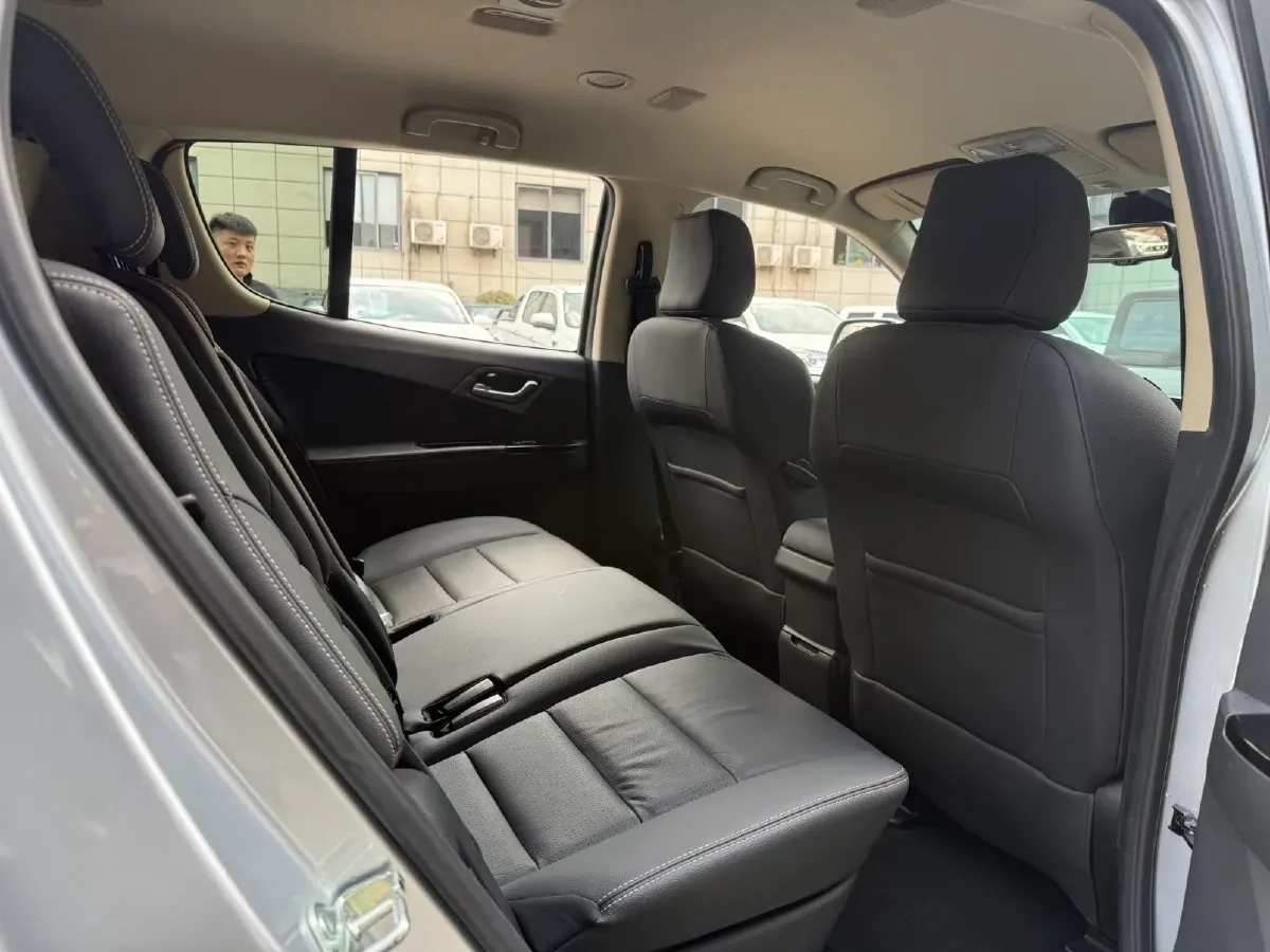 2020 Isuzu Mu-X 1.9T 166HP L4 6AT,autocango,china used car exporter,china ev exporter,chinese used car exporter,chinese used ev exporter