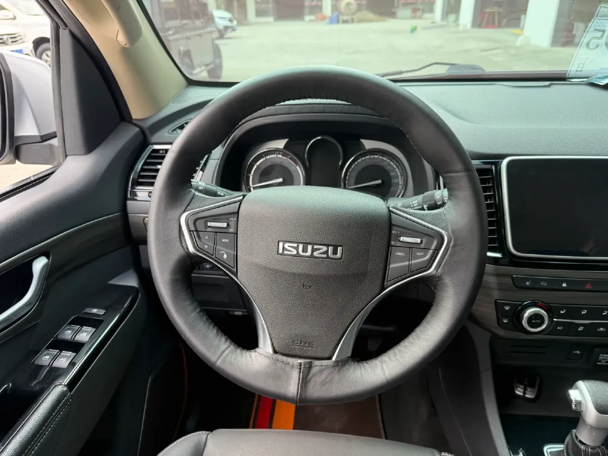 2020 Isuzu Mu-X 1.9T 166HP L4 6AT,autocango,china used car exporter,china ev exporter,chinese used car exporter,chinese used ev exporter