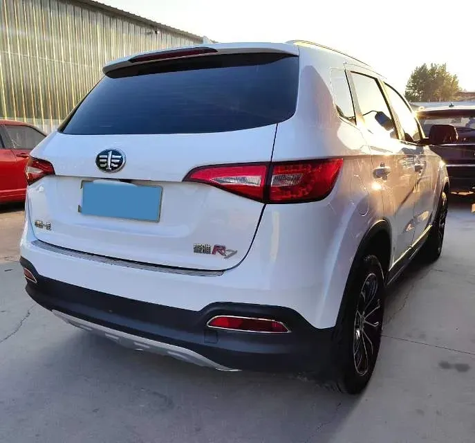 2017 FAW Senia R7 1.6L 116HP L4 5MT,autocango,china used car exporter,china ev exporter,chinese used car exporter,chinese used ev exporter