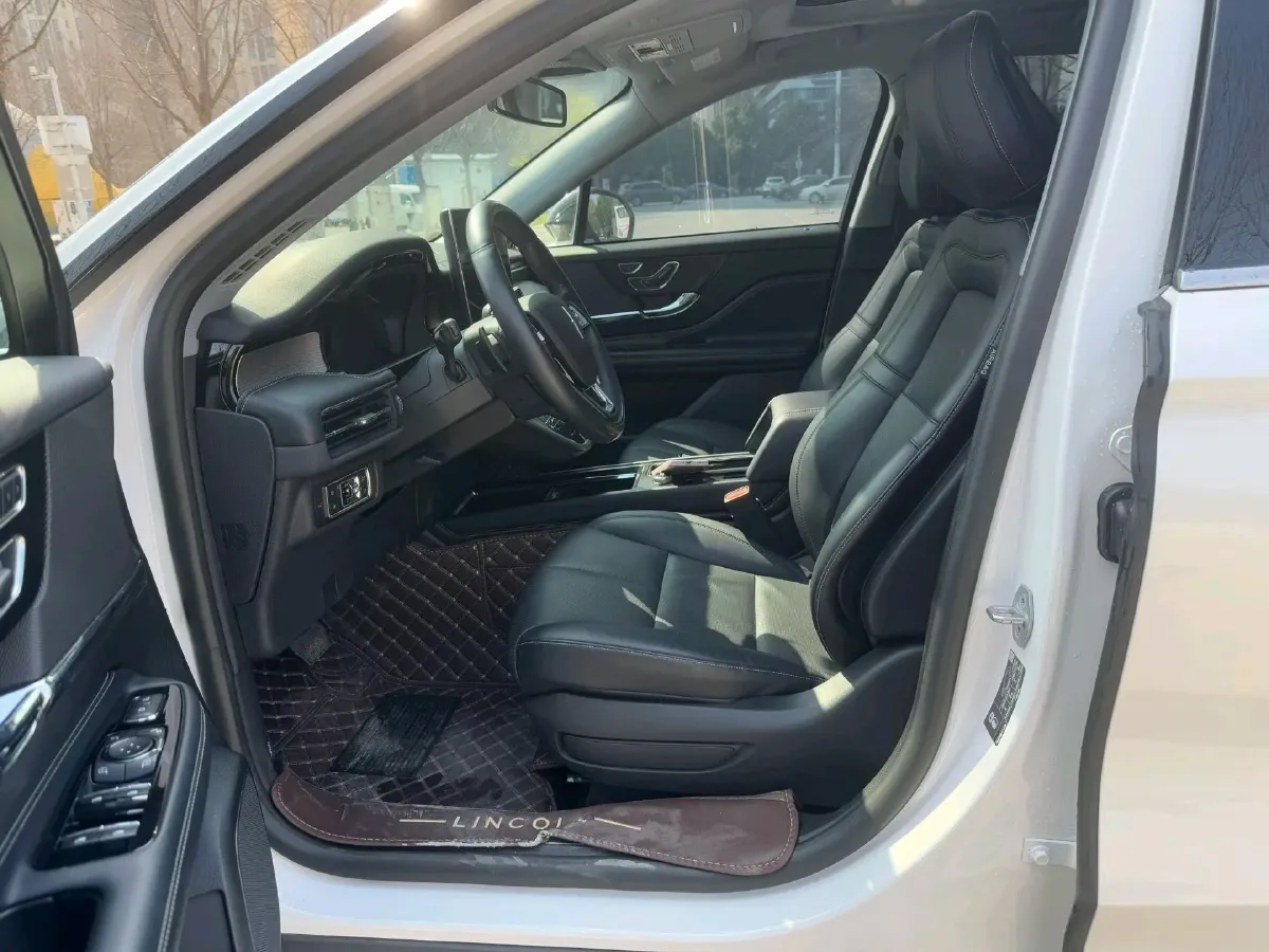 2022 Lincoln Corsair 2.0T 245HP L4 8AT,autocango,china used car exporter,china ev exporter,chinese used car exporter,chinese used ev exporter