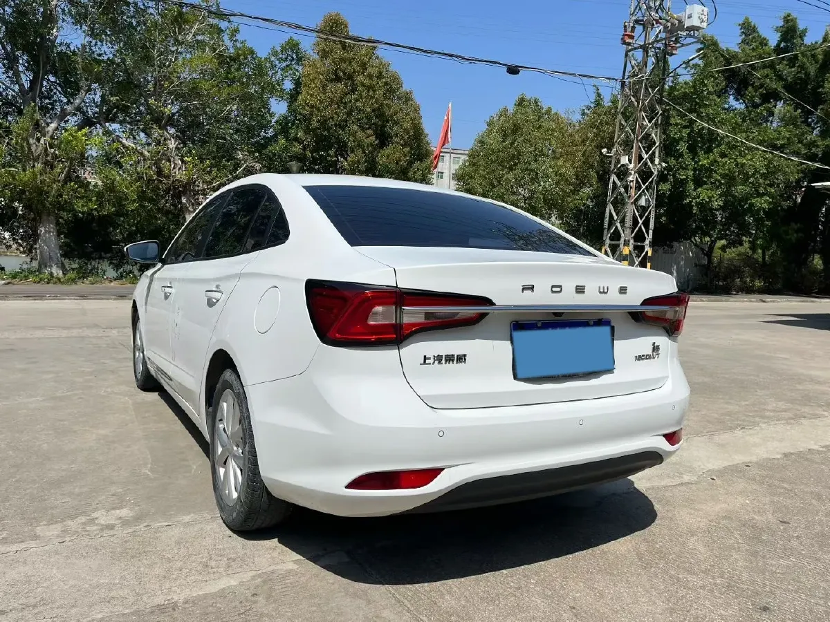 2020 Roewe i5 1.5L 120HP L4 CVT,autocango,china used car exporter,china ev exporter,chinese used car exporter,chinese used ev exporter