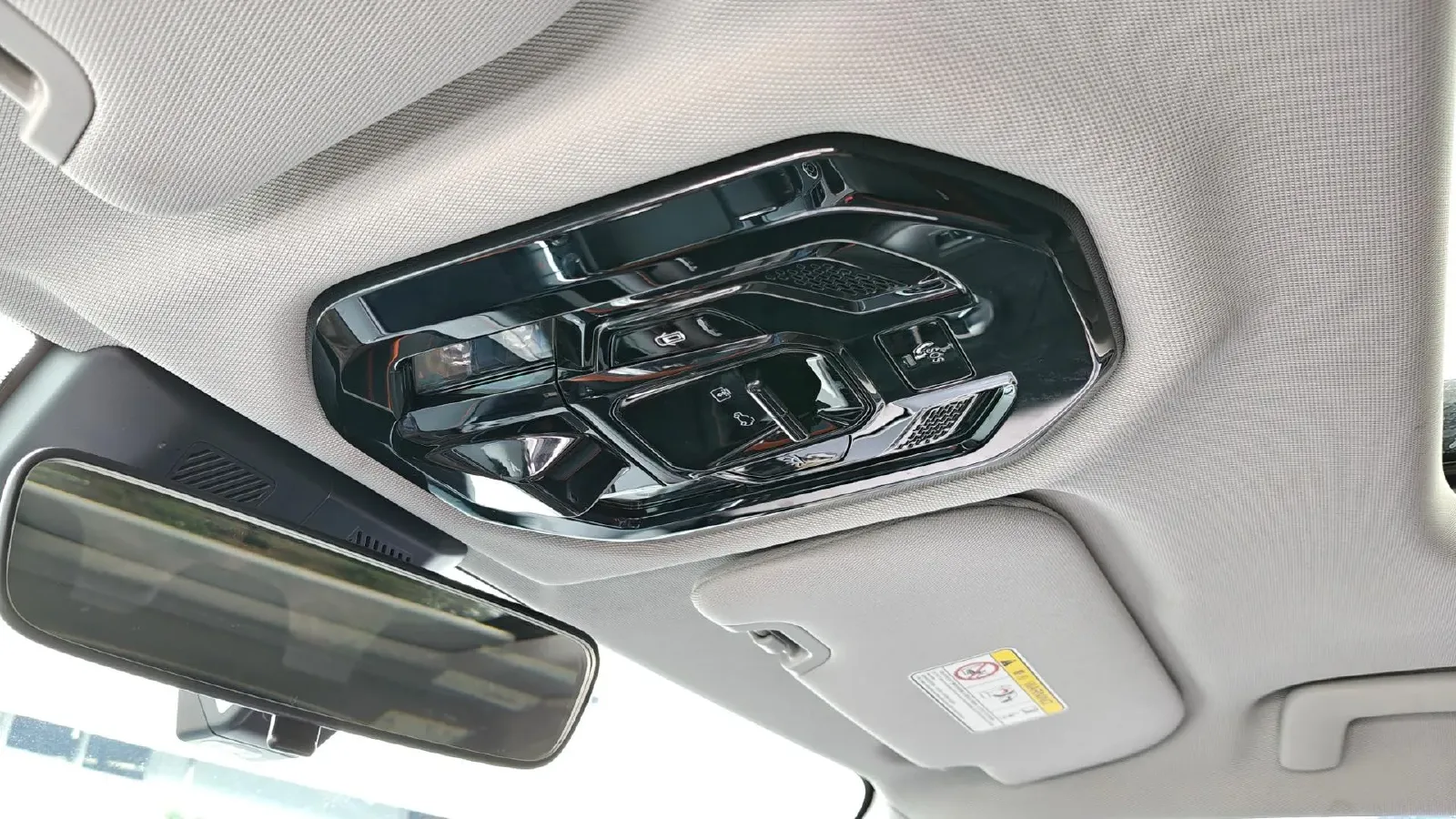 2026 Jetour Freeman 1.5T 184HP L4 7DCT,autocango,china used car exporter,china ev exporter,chinese used car exporter,chinese used ev exporter