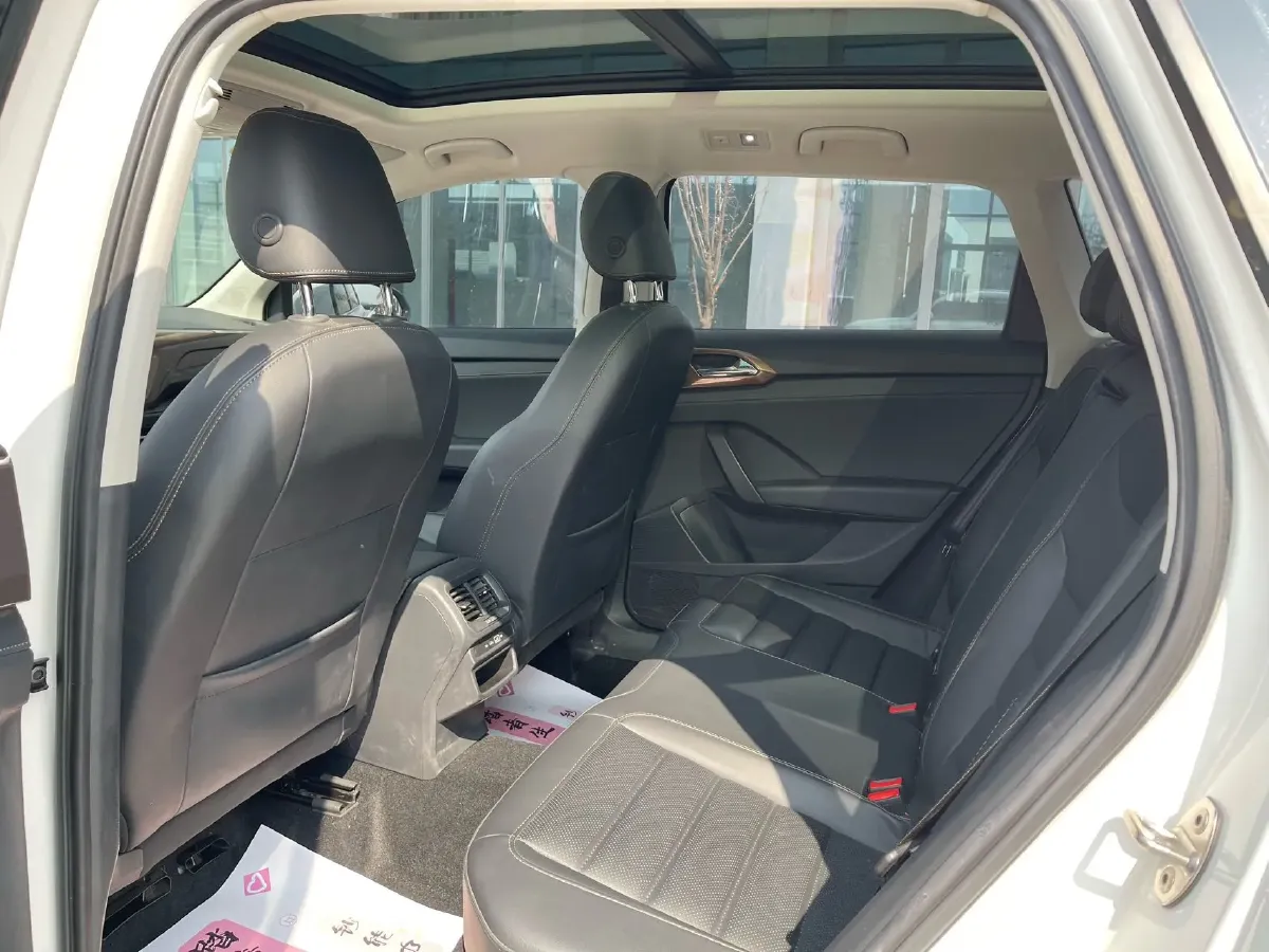 2021 Volkswagen Tharu 1.4T 150HP L4 7DCT,autocango,china used car exporter,china ev exporter,chinese used car exporter,chinese used ev exporter