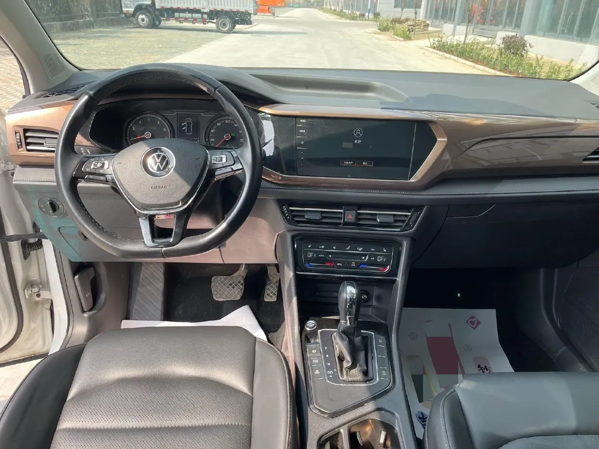 2021 Volkswagen Tharu 1.4T 150HP L4 7DCT,autocango,china used car exporter,china ev exporter,chinese used car exporter,chinese used ev exporter