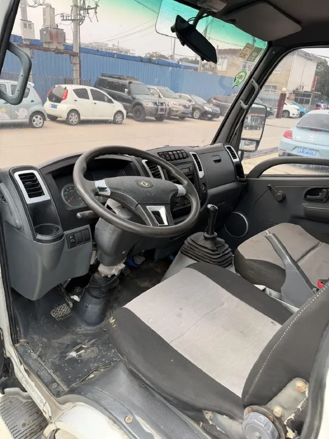 2018 MAXUS XinTu V80 2.5T 136HP L4 6MT,autocango,china used car exporter,china ev exporter,chinese used car exporter,chinese used ev exporter