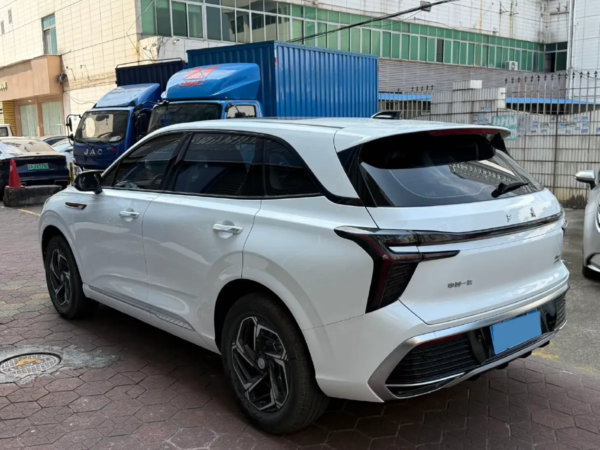 2024 HongQi HS3 1.5T 169HP L4 7DCT,autocango,china used car exporter,china ev exporter,chinese used car exporter,chinese used ev exporter