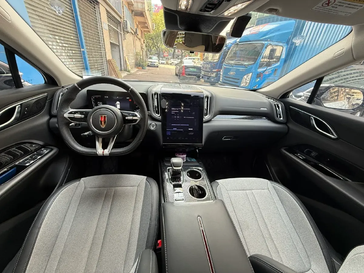 2024 HongQi HS3 1.5T 169HP L4 7DCT,autocango,china used car exporter,china ev exporter,chinese used car exporter,chinese used ev exporter