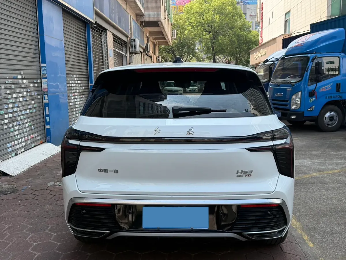 2024 HongQi HS3 1.5T 169HP L4 7DCT,autocango,china used car exporter,china ev exporter,chinese used car exporter,chinese used ev exporter