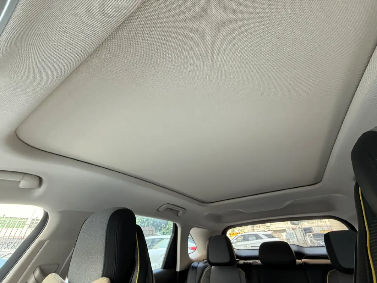 2024 HongQi HS3 1.5T 169HP L4 7DCT,autocango,china used car exporter,china ev exporter,chinese used car exporter,chinese used ev exporter