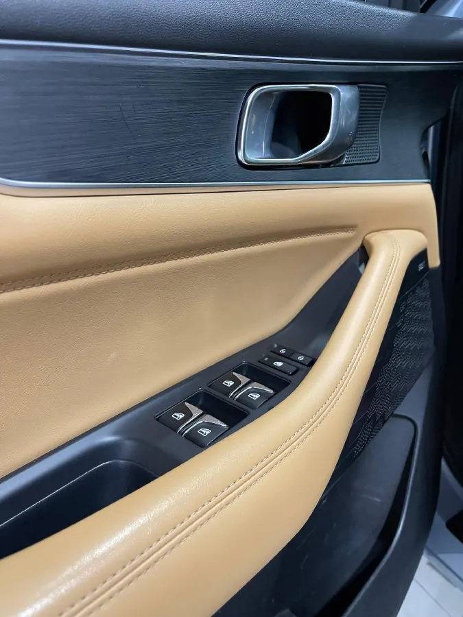 2021 ChangAn UNI-K 2.0T 233HP L4 8AT,autocango,china used car exporter,china ev exporter,chinese used car exporter,chinese used ev exporter