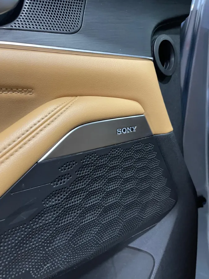 2021 ChangAn UNI-K 2.0T 233HP L4 8AT,autocango,china used car exporter,china ev exporter,chinese used car exporter,chinese used ev exporter