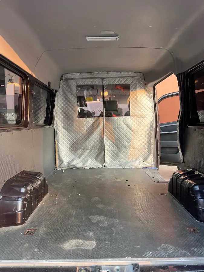 2023 MAXUS XinTu V80 2.0T 127HP L4 6MT,autocango,china used car exporter,china ev exporter,chinese used car exporter,chinese used ev exporter