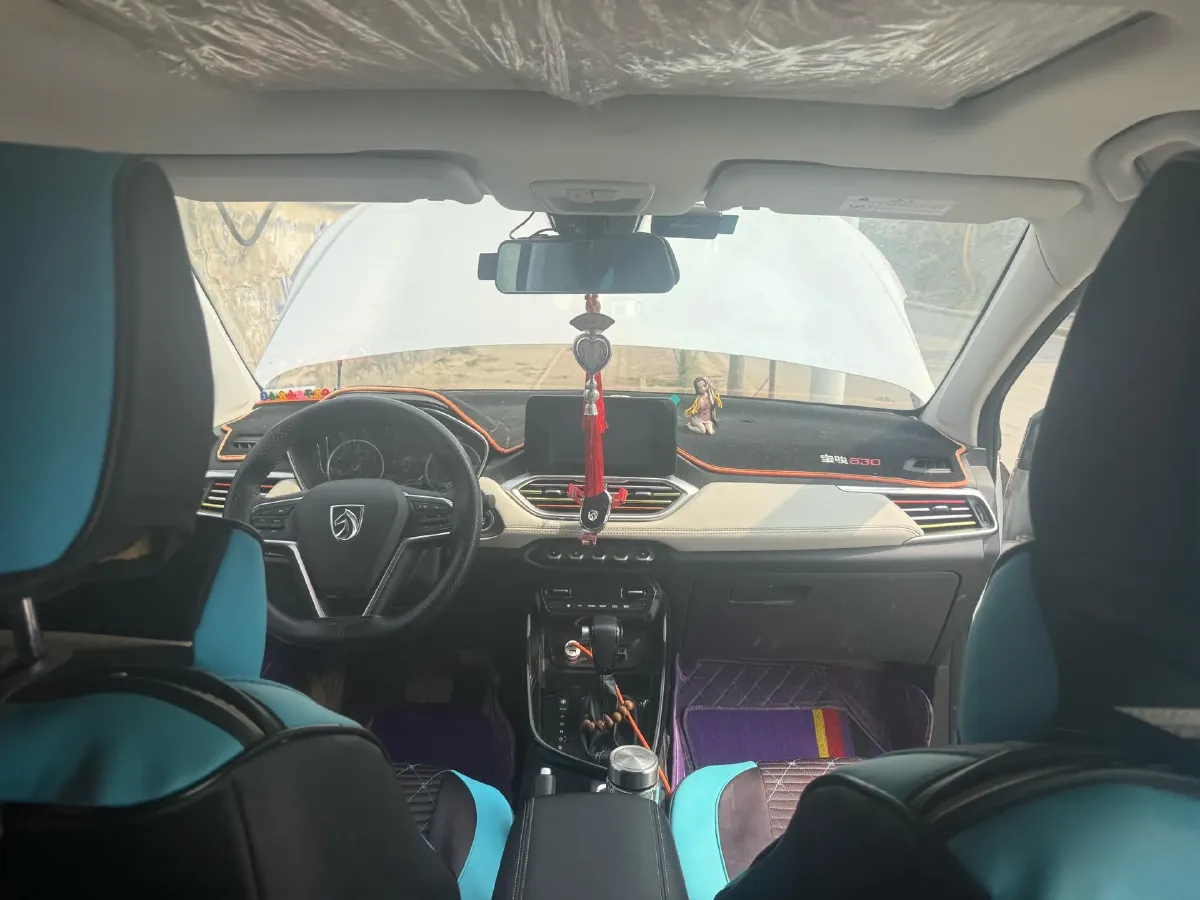 2019 BaoJun 530 1.5T 151HP L4 CVT,autocango,china used car exporter,china ev exporter,chinese used car exporter,chinese used ev exporter