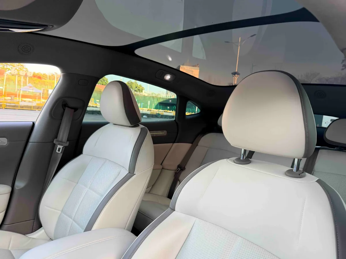 2025 IM L6 BEV,autocango,china used car exporter,china ev exporter,chinese used car exporter,chinese used ev exporter