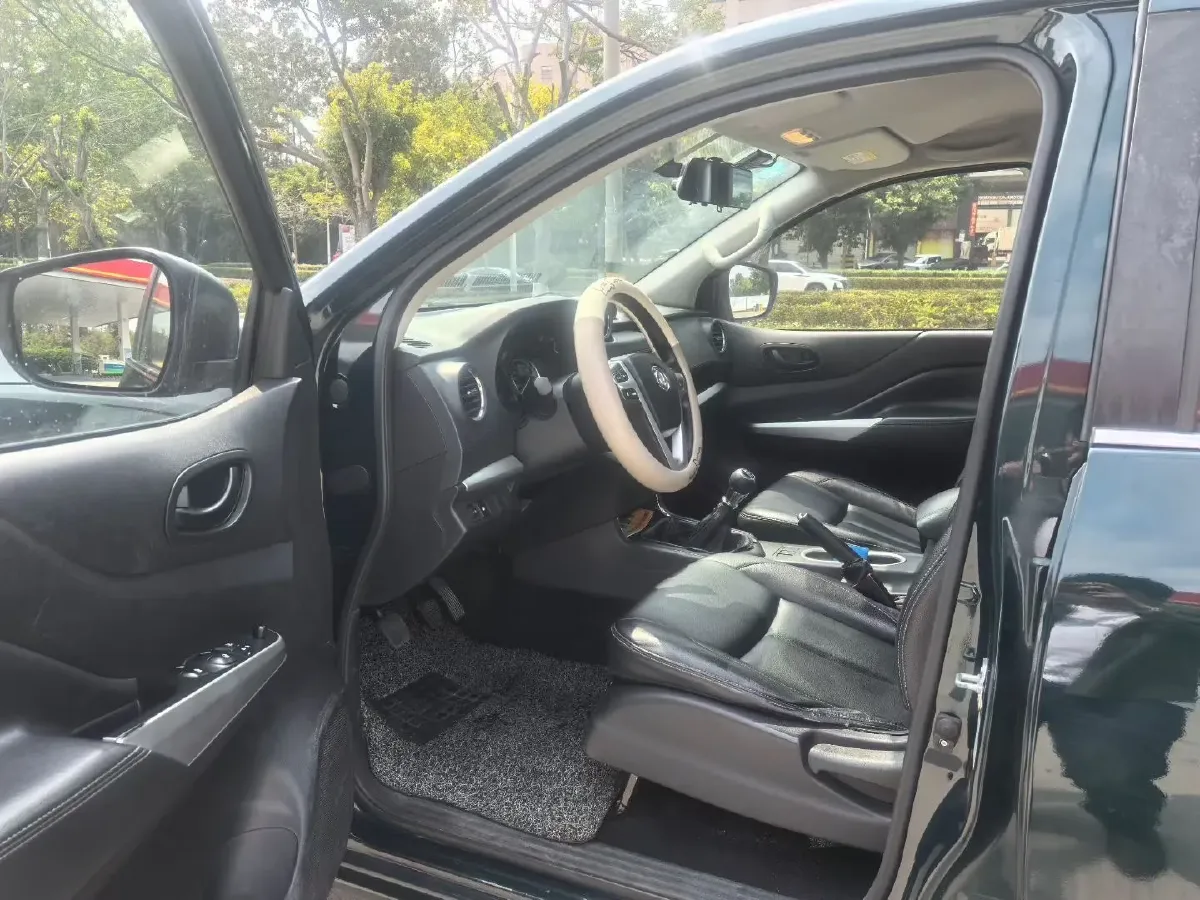 2019 Dongfeng RuiQi 6 2.5T 140HP L4 5MT,autocango,china used car exporter,china ev exporter,chinese used car exporter,chinese used ev exporter