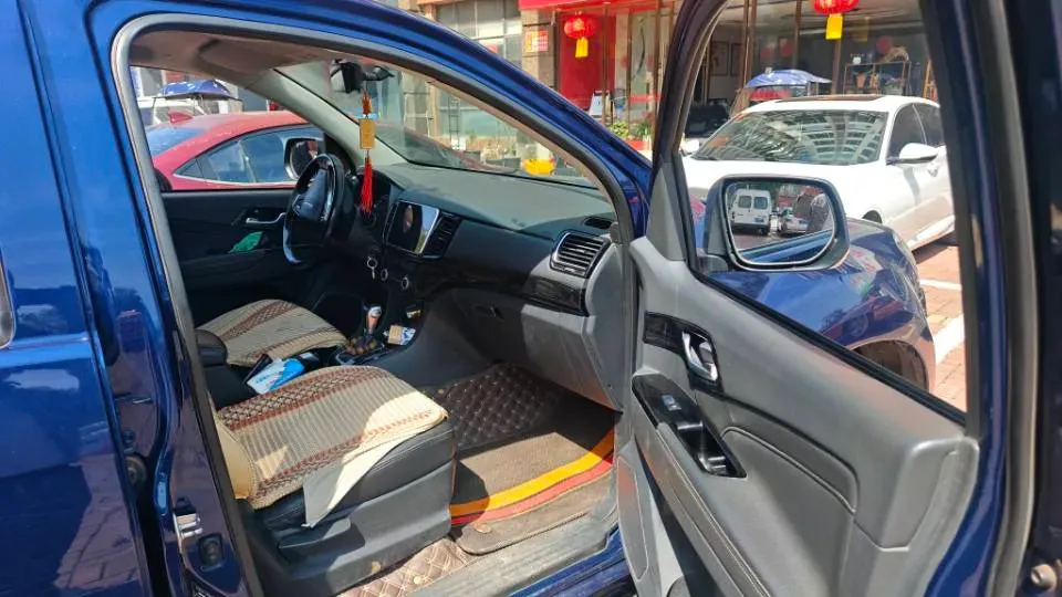 2020 Isuzu LingTuo 2.5T 150HP L4 6AT,autocango,china used car exporter,china ev exporter,chinese used car exporter,chinese used ev exporter