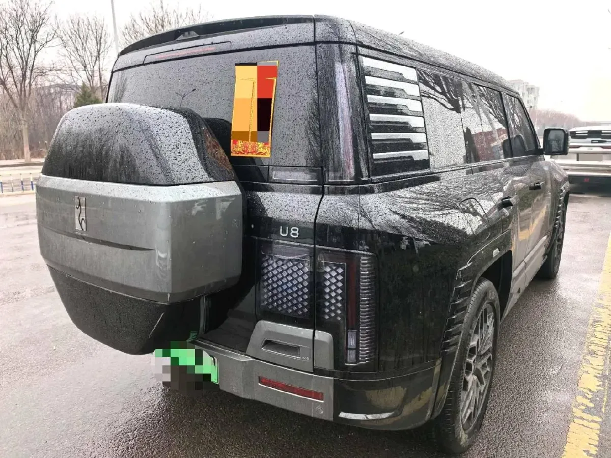 2023 YangWang U8 2.0T 272HP L4 REEV 49.05KWH,autocango,china used car exporter,china ev exporter,chinese used car exporter,chinese used ev exporter