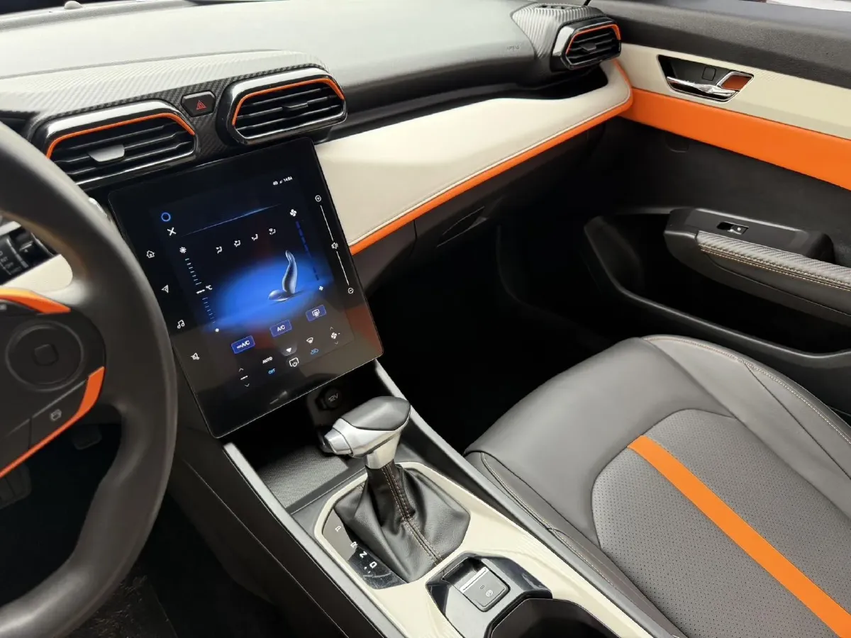 2023 DongFeng Aeolus YiXuan 1.5T 197HP L4 6DCT,autocango,china used car exporter,china ev exporter,chinese used car exporter,chinese used ev exporter