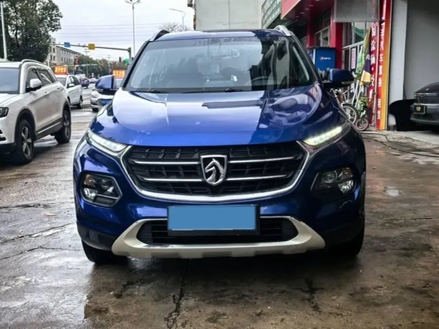 2017 BaoJun 310W 1.5L 105HP L4 6MT,autocango,china used car exporter,china ev exporter,chinese used car exporter,chinese used ev exporter