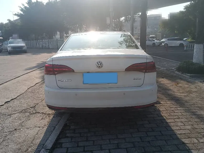 2020 Volkswagen Bora 1.5L 113HP L4 5MT,autocango,china used car exporter,china ev exporter,chinese used car exporter,chinese used ev exporter