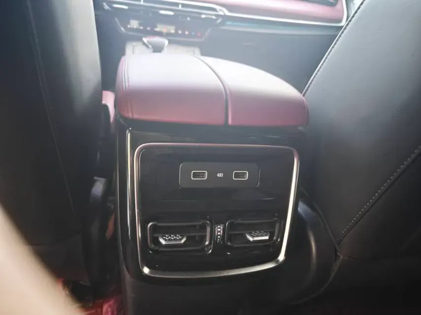 2023 Jetour X70 PRO 1.5T 156HP L4 6DCT,autocango,china used car exporter,china ev exporter,chinese used car exporter,chinese used ev exporter