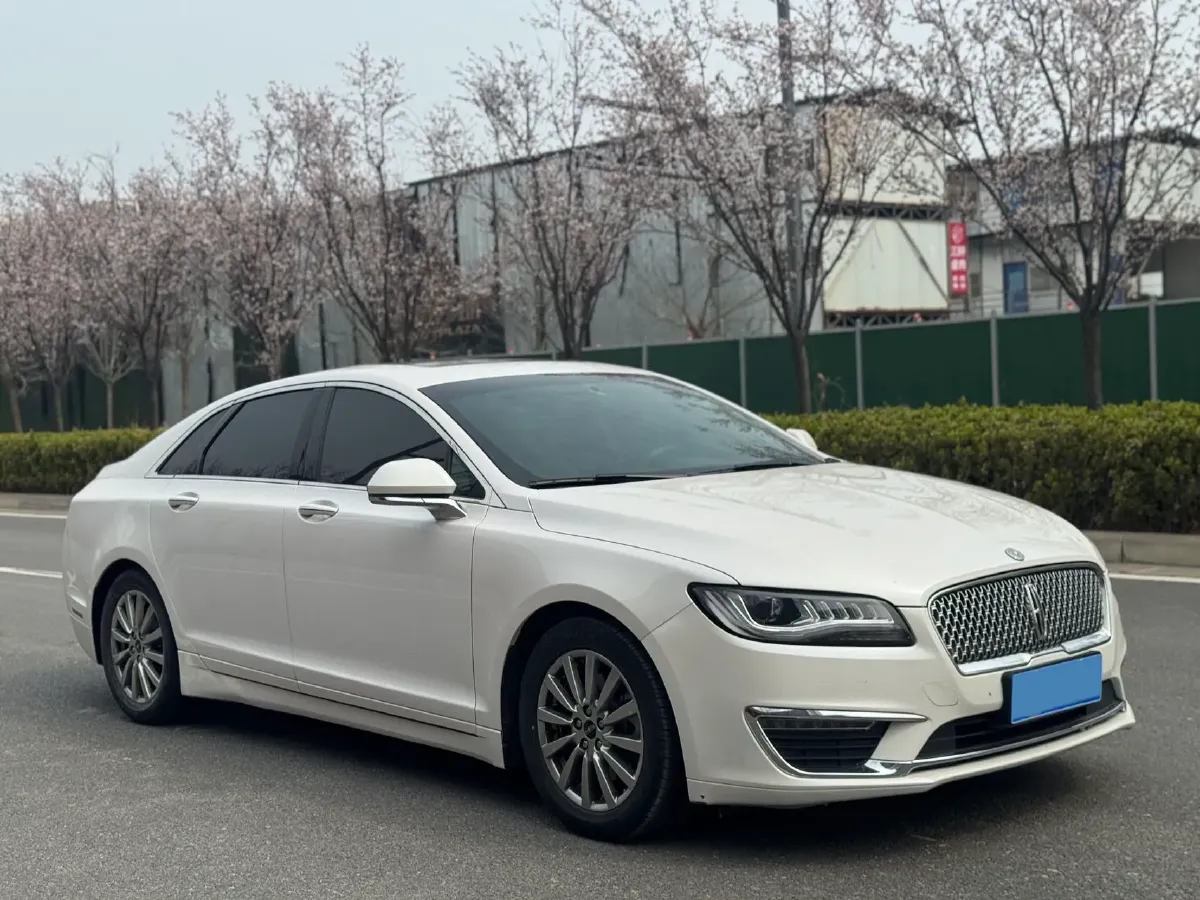 2019 BMW X2 1.5T 140HP L3 7DCT,autocango,china used car exporter,china ev exporter,chinese used car exporter,chinese used ev exporter