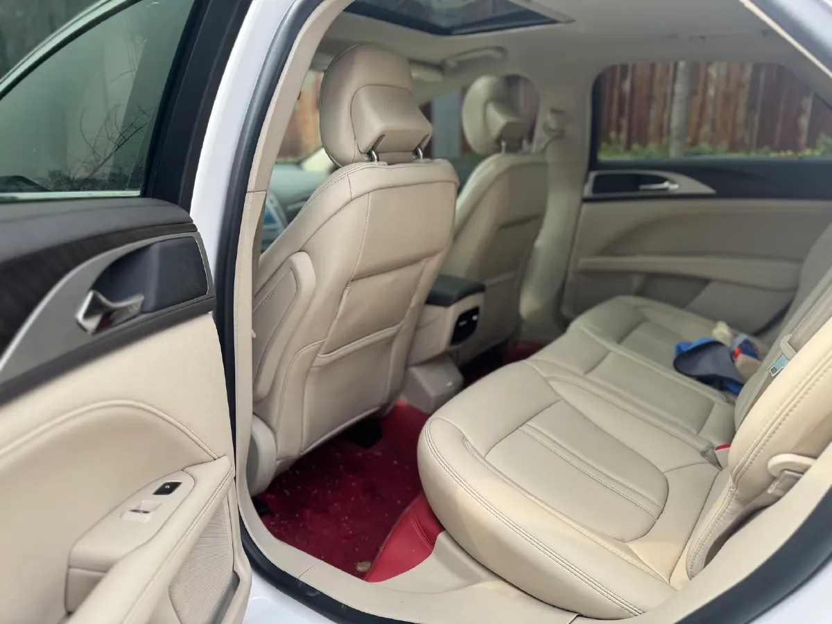 2019 BMW X2 1.5T 140HP L3 7DCT,autocango,china used car exporter,china ev exporter,chinese used car exporter,chinese used ev exporter