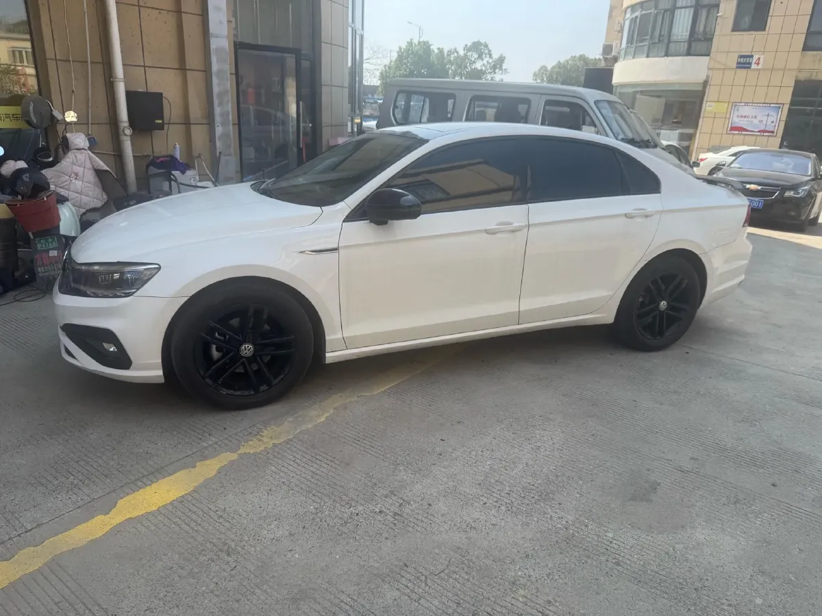 2021 Volkswagen Lamando 1.4T 150HP L4 7DCT,autocango,china used car exporter,china ev exporter,chinese used car exporter,chinese used ev exporter