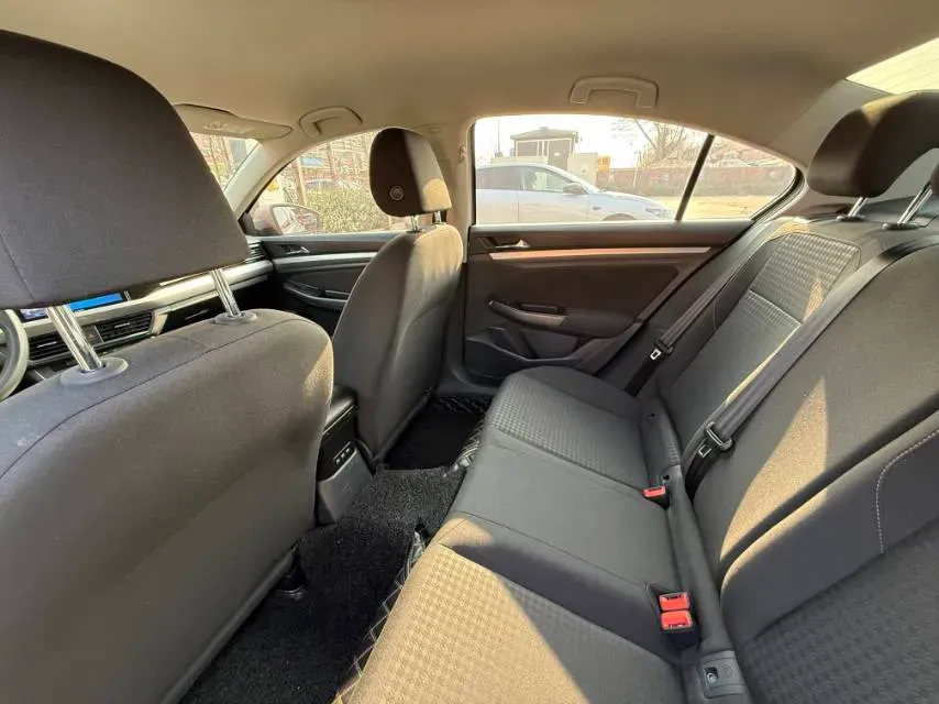 2019 Bestune T77 1.2T 143HP L4 7DCT,autocango,china used car exporter,china ev exporter,chinese used car exporter,chinese used ev exporter