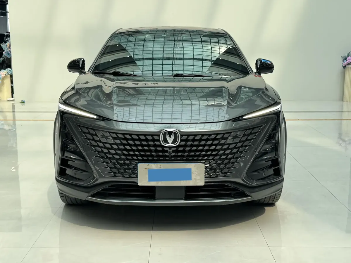 2022 ChangAn UNI-T 1.5T 188HP L4 7DCT,autocango,china used car exporter,china ev exporter,chinese used car exporter,chinese used ev exporter