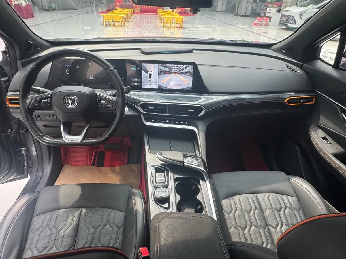 2022 ChangAn UNI-T 1.5T 188HP L4 7DCT,autocango,china used car exporter,china ev exporter,chinese used car exporter,chinese used ev exporter
