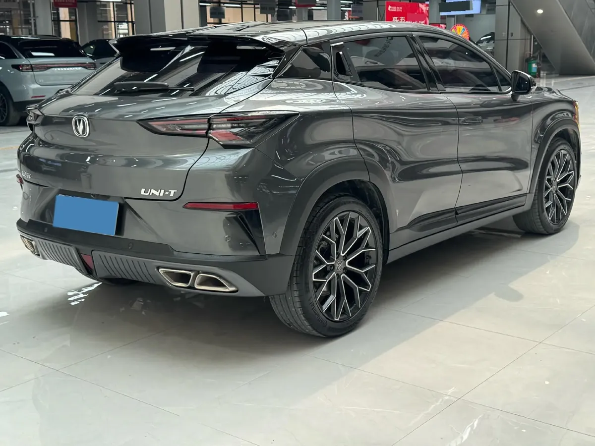 2022 ChangAn UNI-T 1.5T 188HP L4 7DCT,autocango,china used car exporter,china ev exporter,chinese used car exporter,chinese used ev exporter