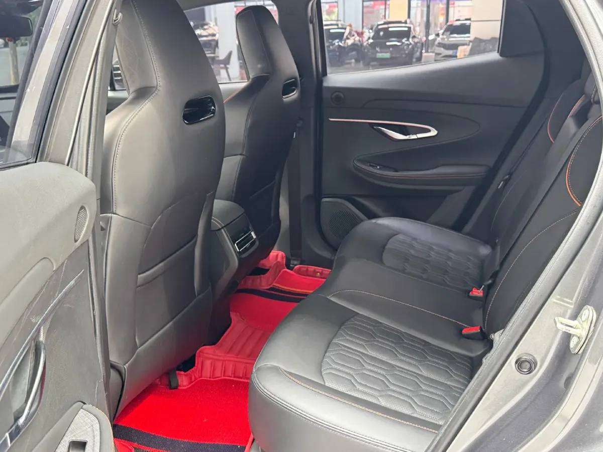 2022 ChangAn UNI-T 1.5T 188HP L4 7DCT,autocango,china used car exporter,china ev exporter,chinese used car exporter,chinese used ev exporter