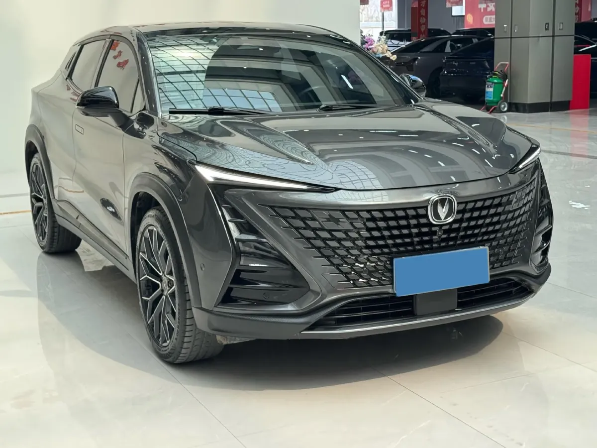 2022 ChangAn UNI-T 1.5T 188HP L4 7DCT,autocango,china used car exporter,china ev exporter,chinese used car exporter,chinese used ev exporter