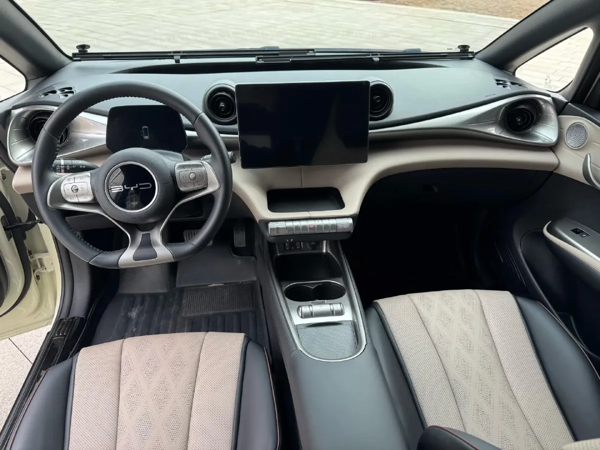 2023 BYD Dolphin BEV 44.928KWH,autocango,china used car exporter,china ev exporter,chinese used car exporter,chinese used ev exporter