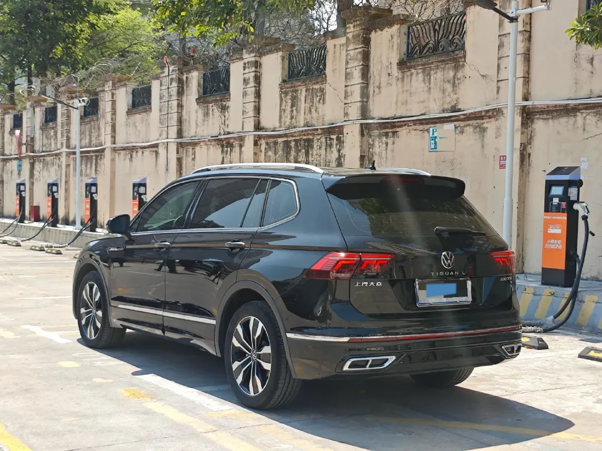 2024 Volkswagen Tiguan L 2.0T 186HP L4 7DCT,autocango,china used car exporter,china ev exporter,chinese used car exporter,chinese used ev exporter