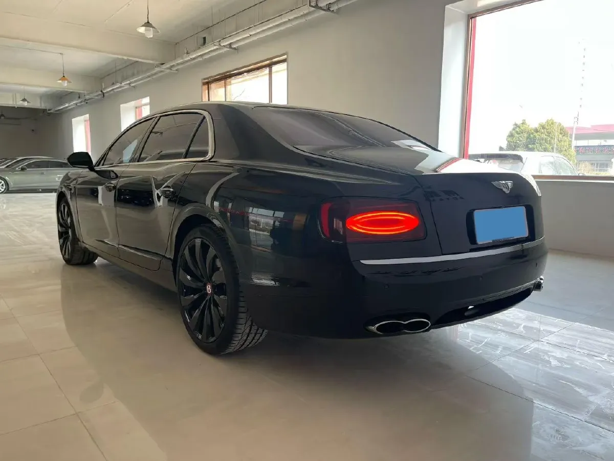 2017 Bentley Flying Spur 4.0T 528HP V8 8AT,autocango,china used car exporter,china ev exporter,chinese used car exporter,chinese used ev exporter
