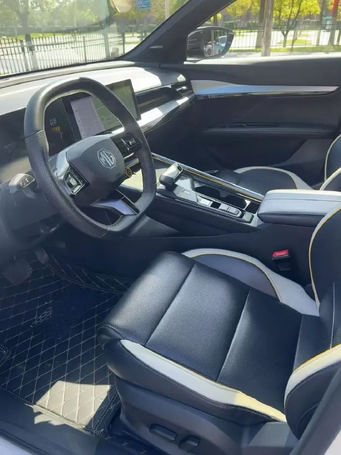 2021 MG 5 1.5T 173HP L4 7DCT,autocango,china used car exporter,china ev exporter,chinese used car exporter,chinese used ev exporter