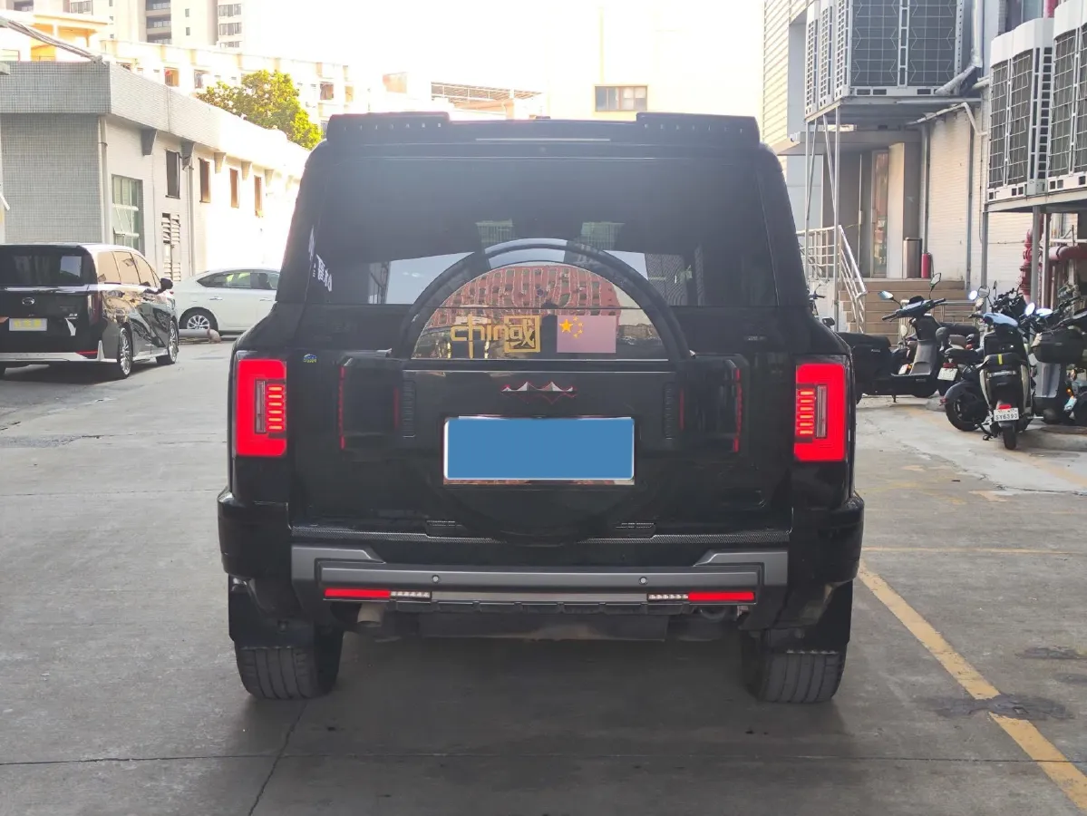 2025 FangChengBao Bao 8 2.0T 245HP L4 E-CVT PHEV 36.8KWH,autocango,china used car exporter,china ev exporter,chinese used car exporter,chinese used ev exporter