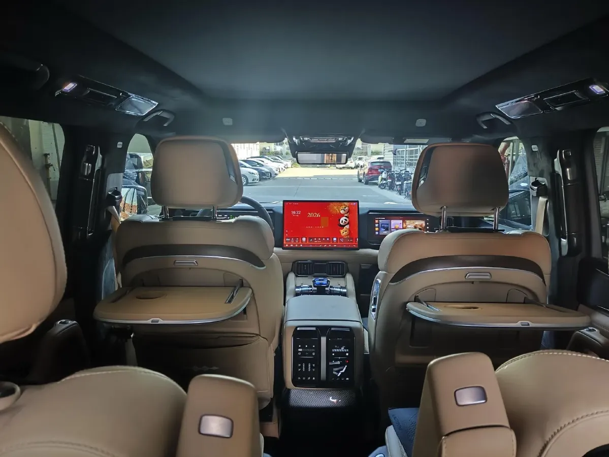 2025 FangChengBao Bao 8 2.0T 245HP L4 E-CVT PHEV 36.8KWH,autocango,china used car exporter,china ev exporter,chinese used car exporter,chinese used ev exporter